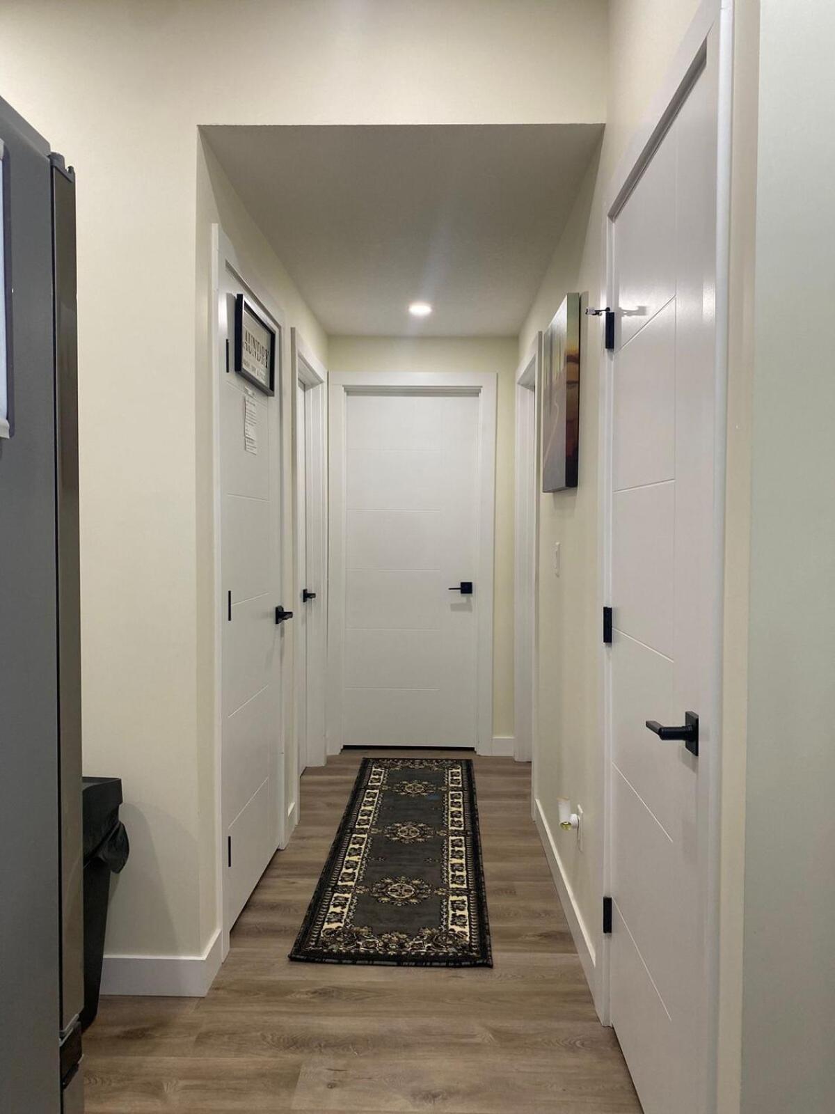 Charming Oasis Tranquil 8 Min Airport, Ac Calgary