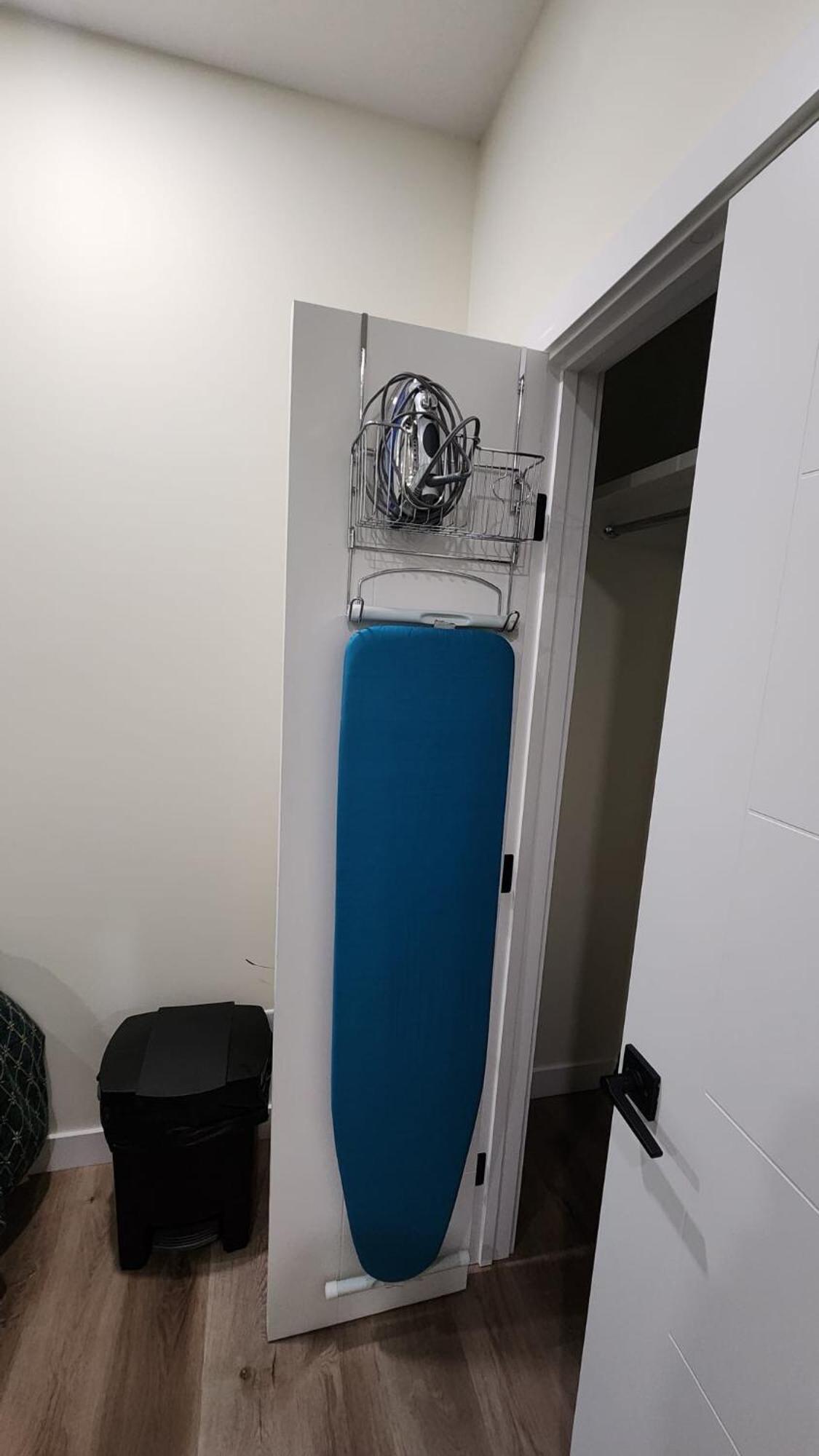 Apartment Charming Oasis Tranquil 8 Min Airport, Ac Calgary