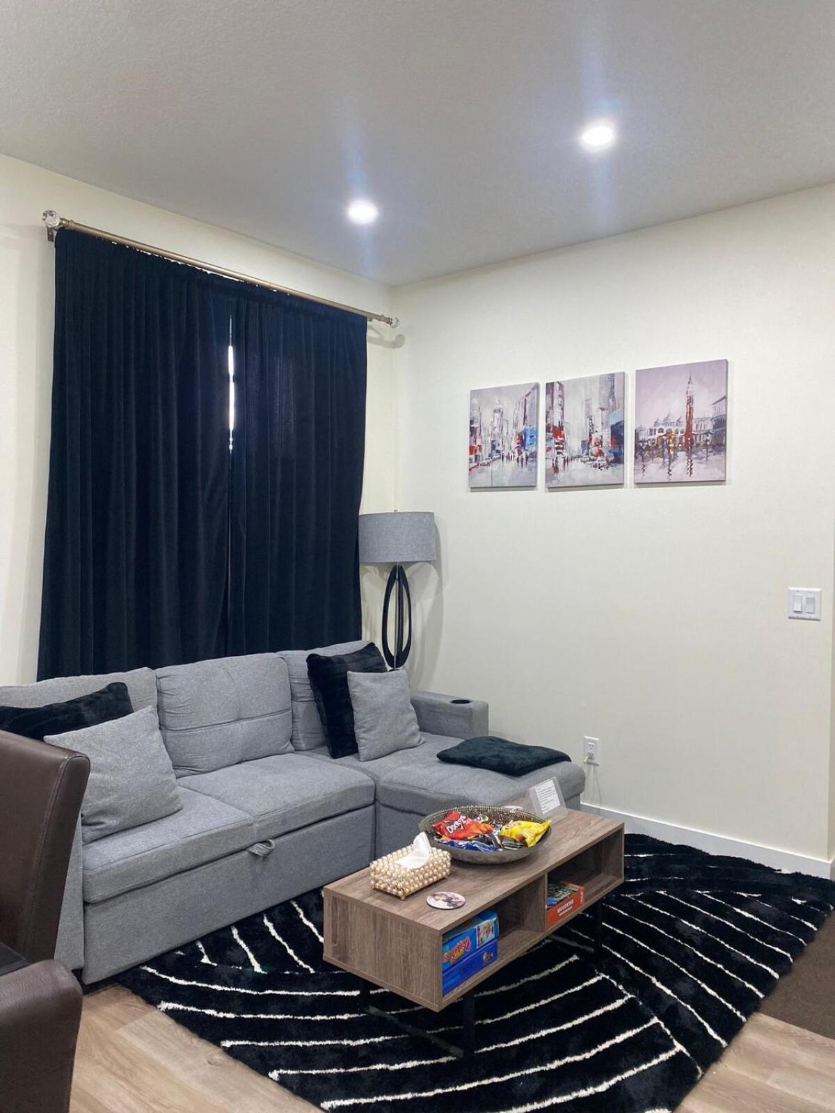 Apartment Charming Oasis Tranquil 8 Min Airport, Ac *