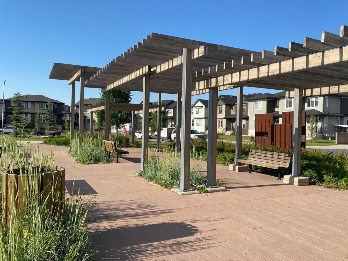 Charming Oasis Tranquil 8 Min Airport, Ac *