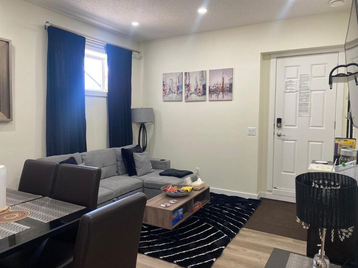 Charming Oasis Tranquil 8 Min Airport, Ac * Calgary