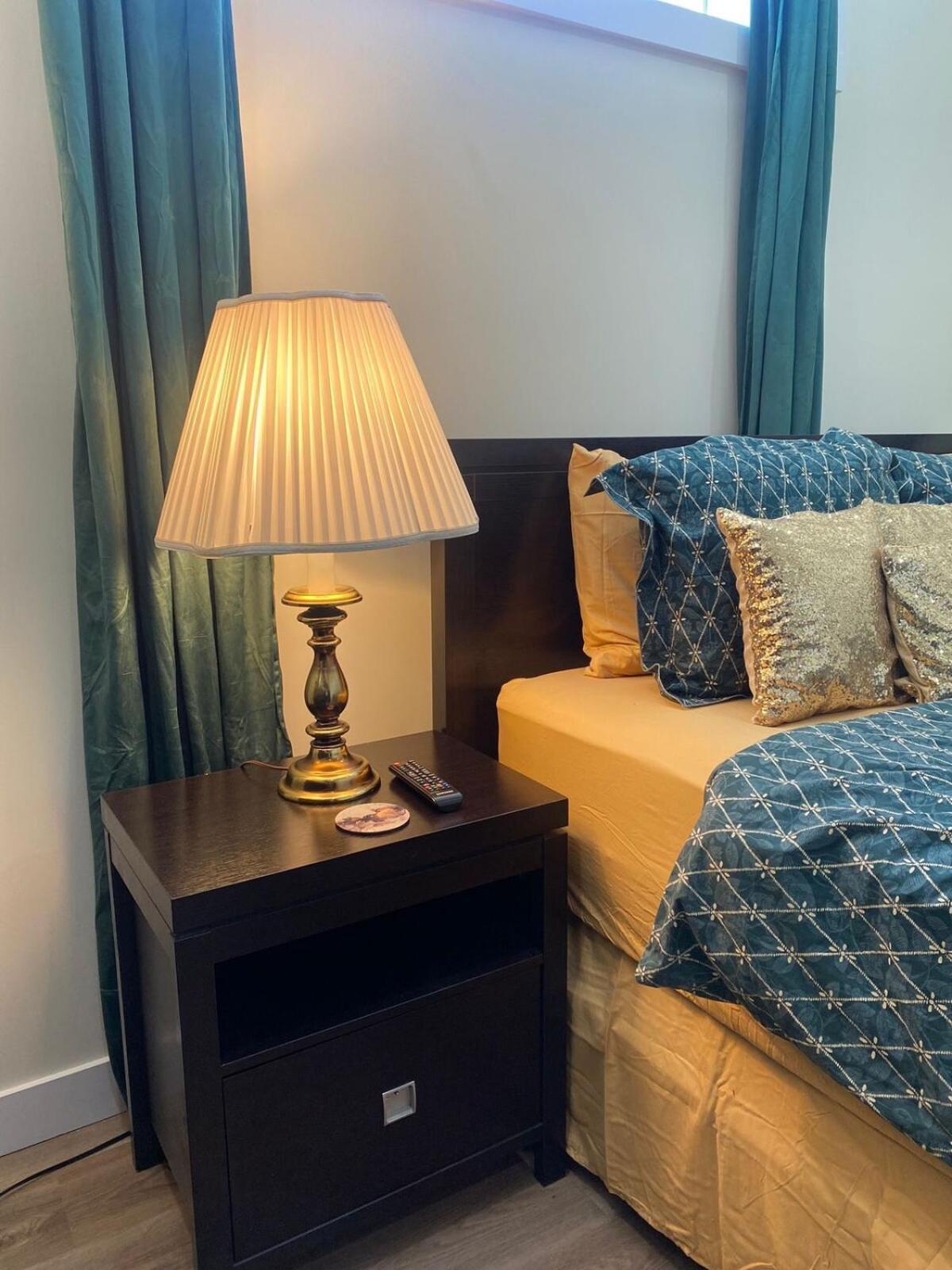 Apartment Charming Oasis Tranquil 8 Min Airport, Ac